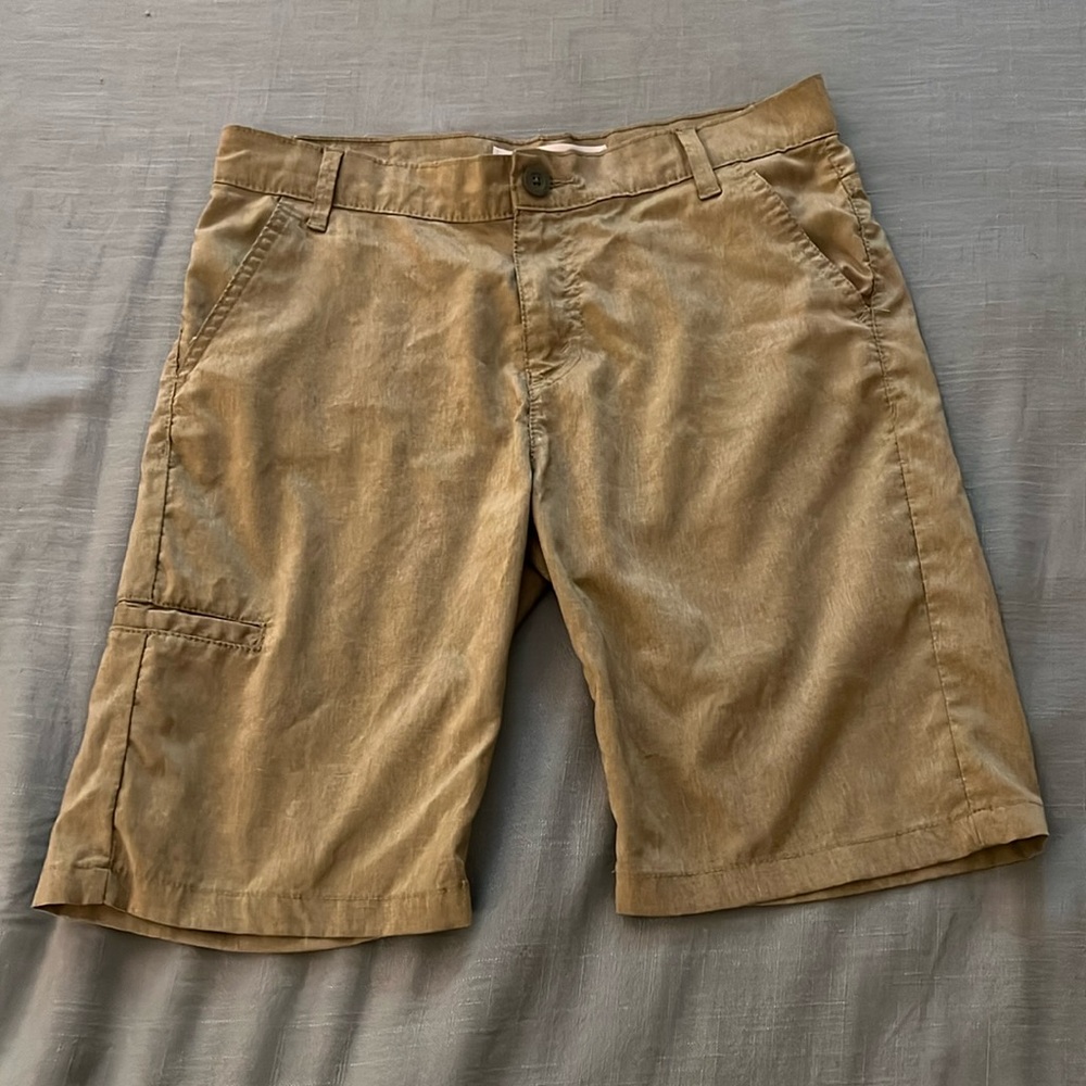 Tan Levi’s 511 Slim Cut-Off Shorts - Timeless Style & Comfortable Fit